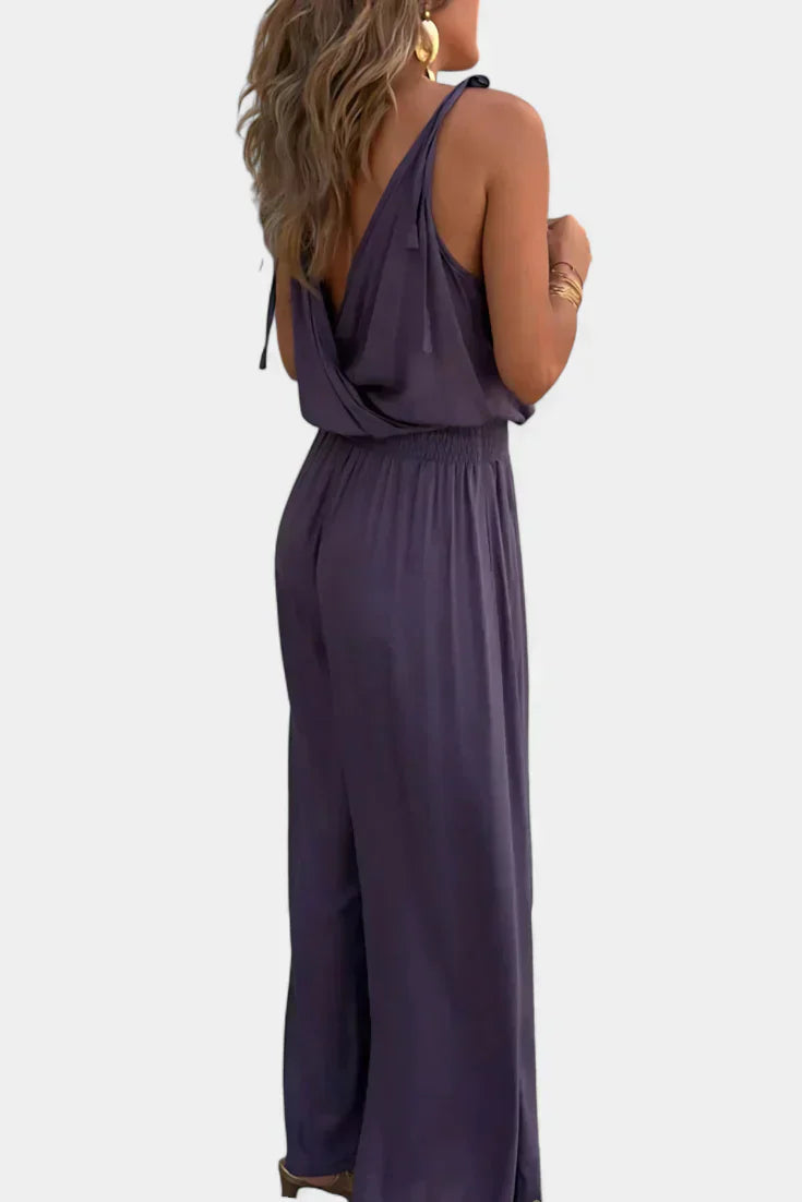 Olivia | Altın Detaylı Eşsiz Jumpsuit ve Bacak Yırtmaçlı
