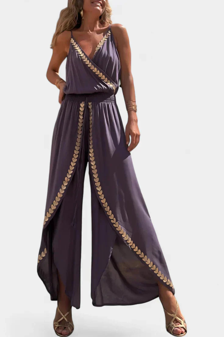 Olivia | Altın Detaylı Eşsiz Jumpsuit ve Bacak Yırtmaçlı
