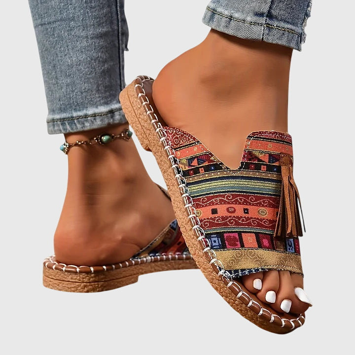 Lorraine | Boho-Tüylü Sandaletler
