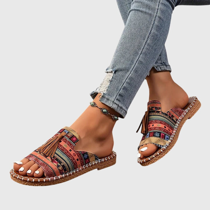 Lorraine | Boho-Tüylü Sandaletler