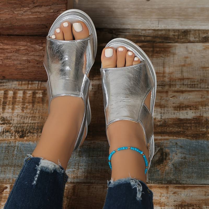 Teana | Parlak Platform Sandaletler